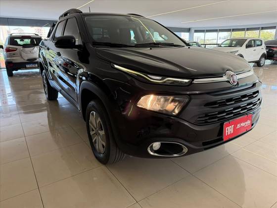 FIAT TORO 1.8 16V EVO FLEX FREEDOM AT6 FIAT TORO 1.8 16V EVO FLEX FREEDOM AT6